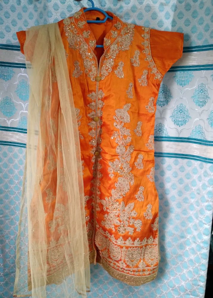 Women Orange And Cream Straight Kurta Set🔶️