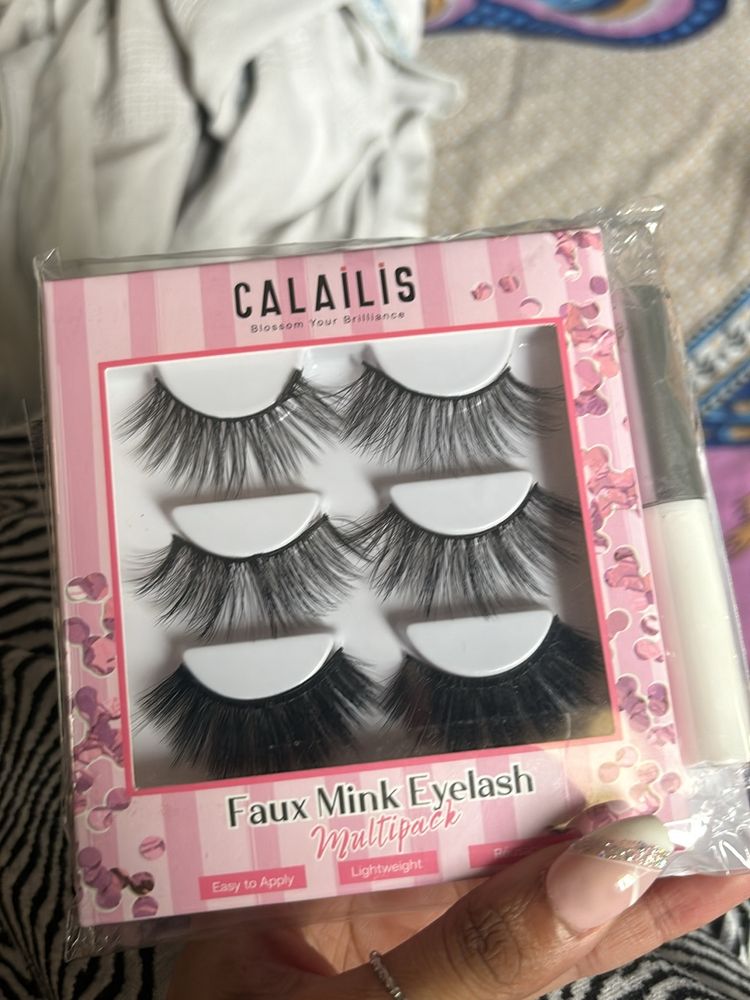 Calailis lashes and glue