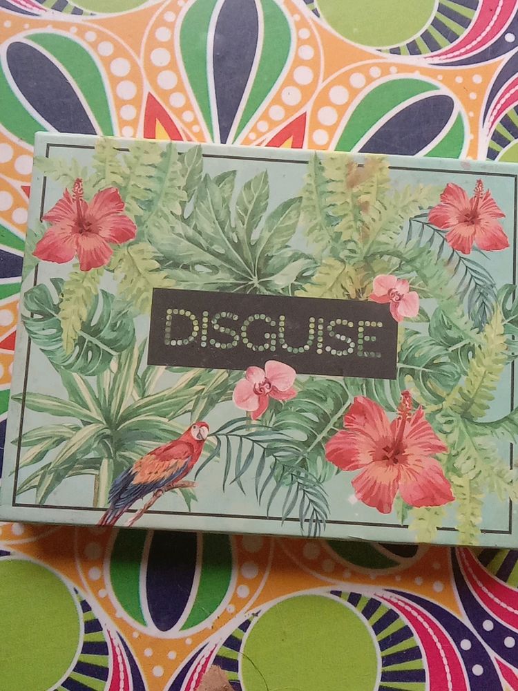 DISGUISE -Eyeshadow Palette