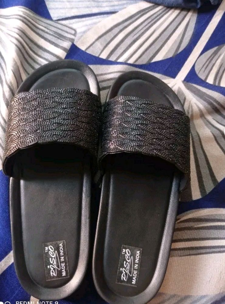 Brand New Women's Flip-flops UK6