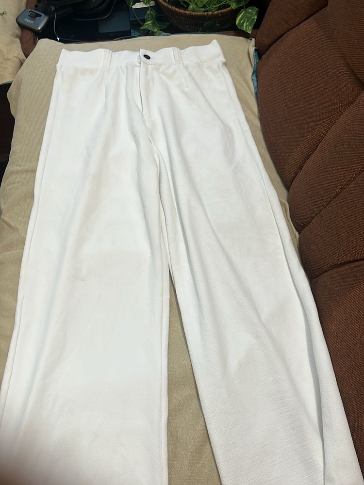 Korean White Pants Next To New