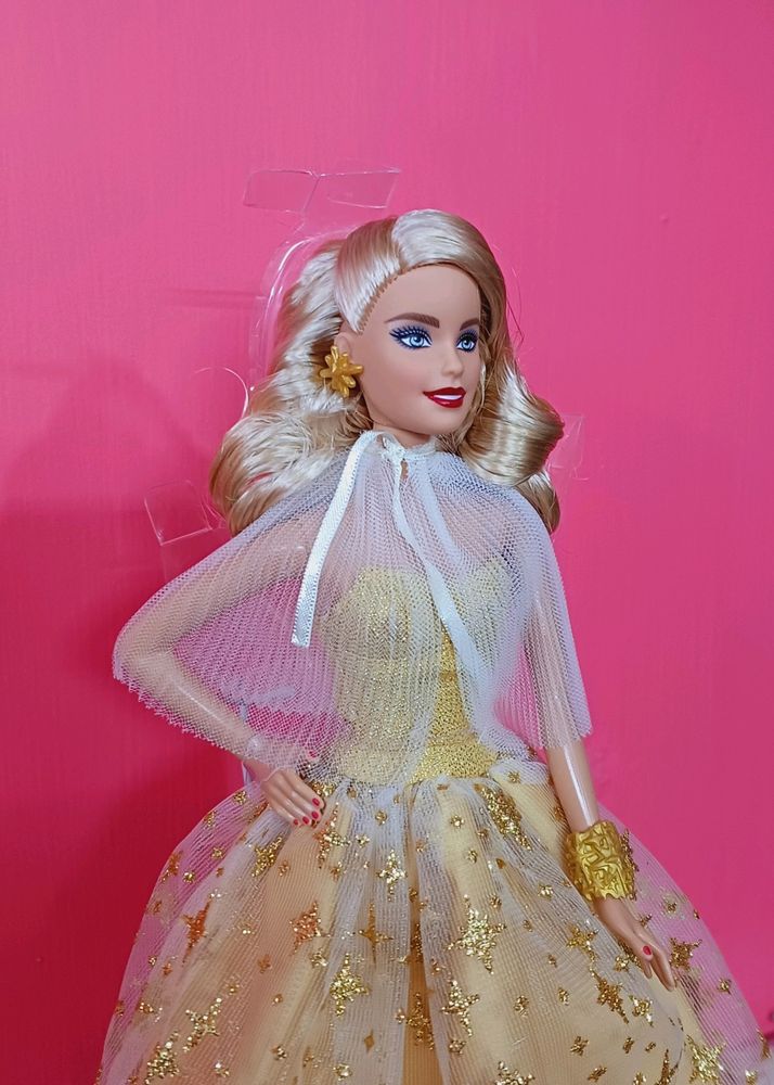 Barbie 2023 Holiday Blonde