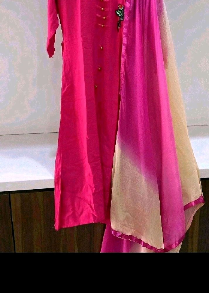 Kurti With Dupatta