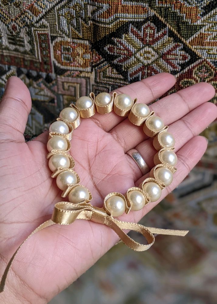 Aesthetic Pearl Bracelet