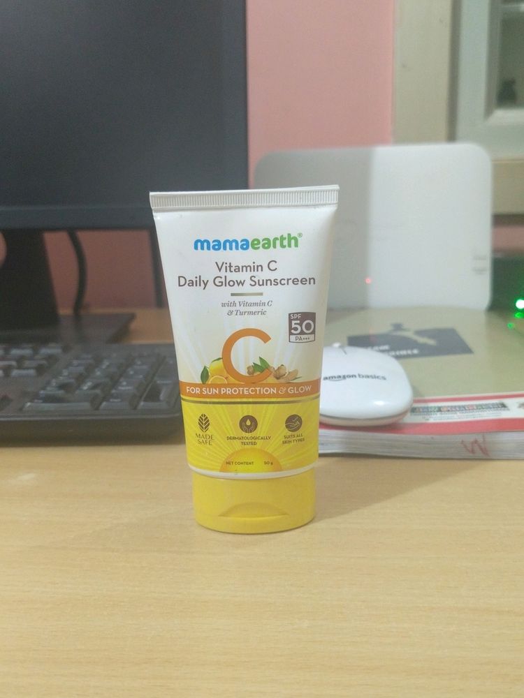 Mamaearth Vitamin C Daily Glow Sunscreen