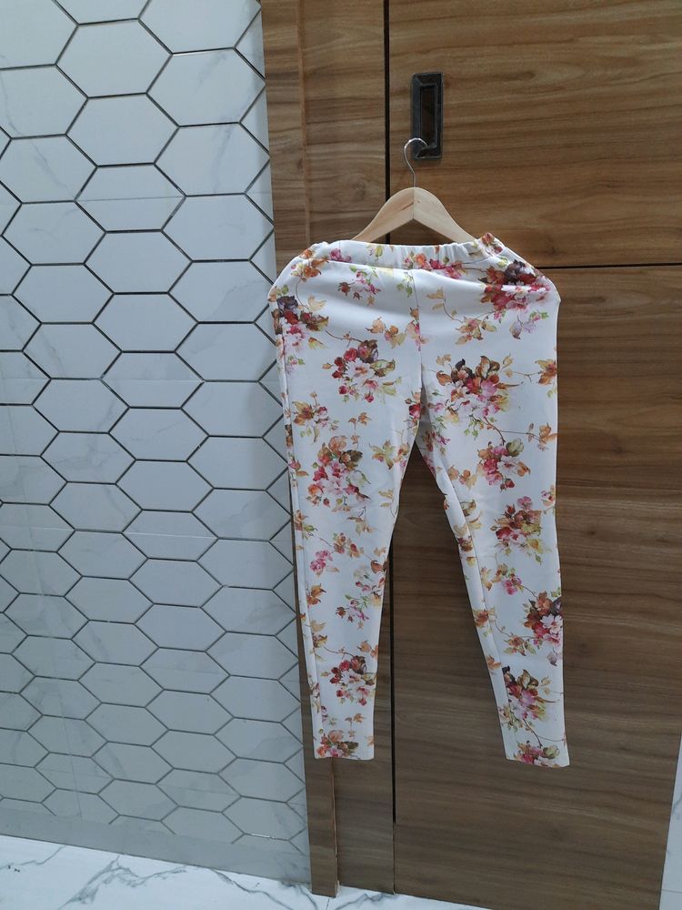 Floral Pant (Unsend ) By Desibella