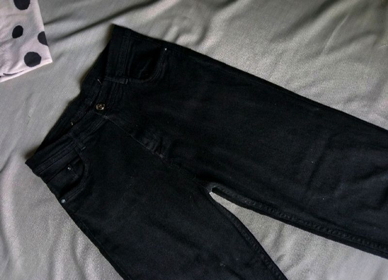 Black Straight Fit Baggy Jeans