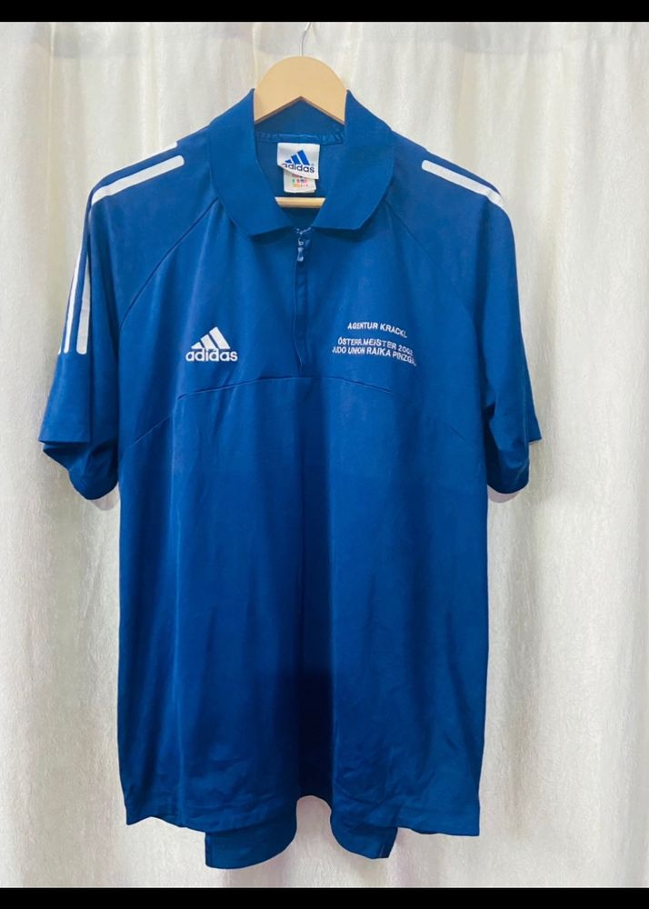 Adidas Zip T-shirt 👕 Collar