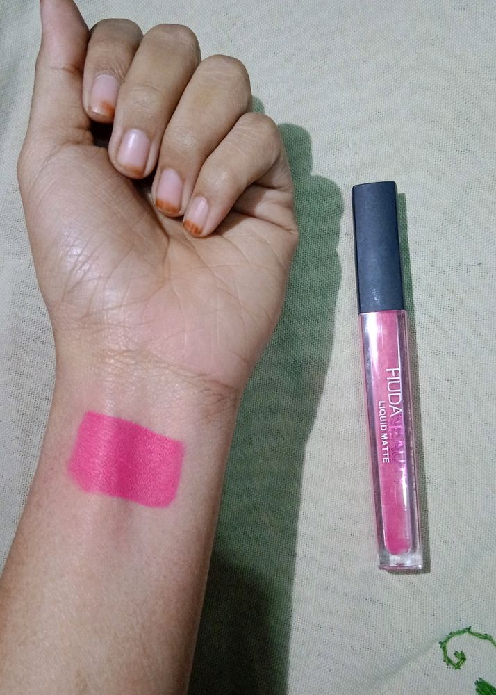 Matte Lipstick Pink