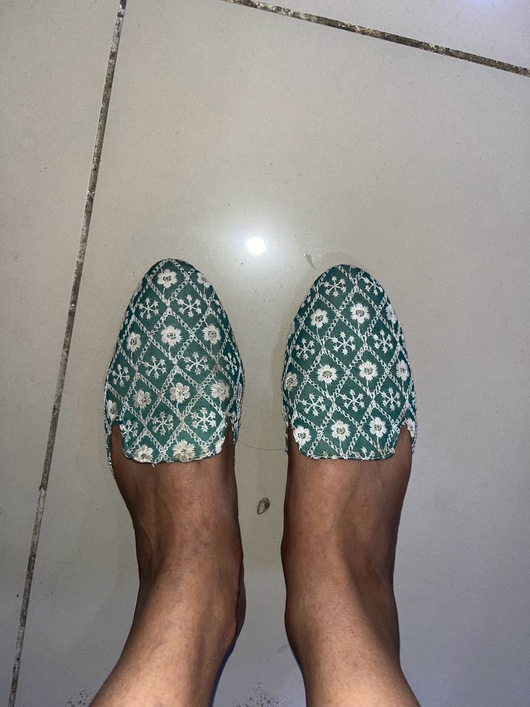 Jaipuri Embroidered Sandles