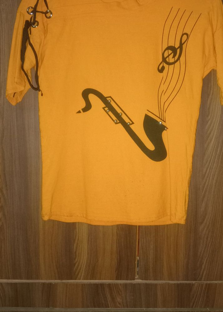 It's Yellow 🟡 Fitted Top With Music Design