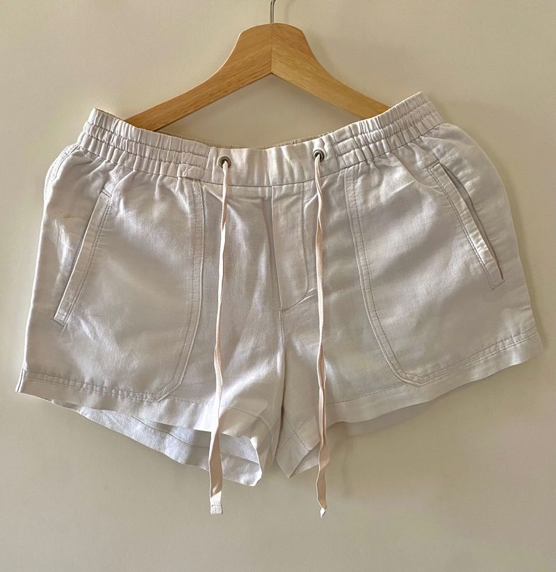 Gap White Shorts