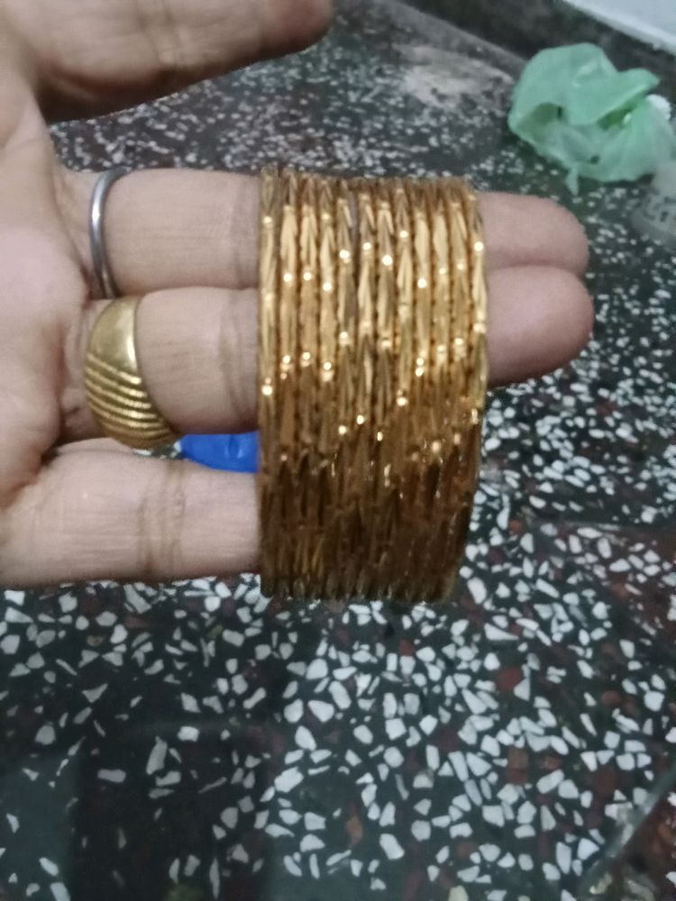 Golden Polish 12 Bangles