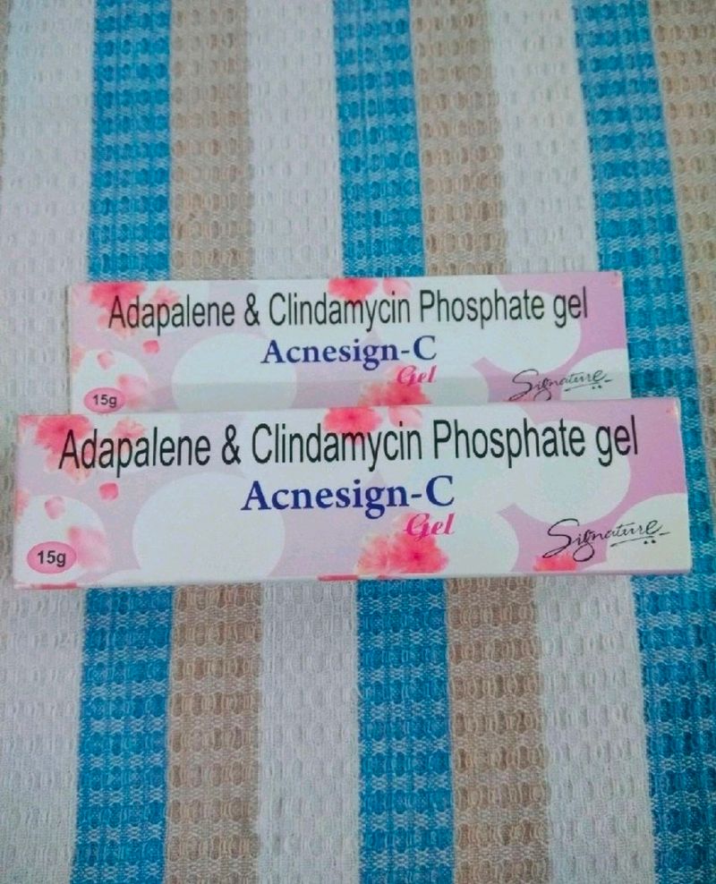 Adapalene And Clindamycin Phosphate Gel