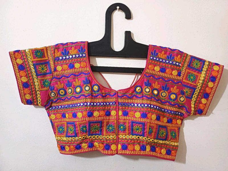 💥🆕️ Multicolour Heavy Embroidered Blouse