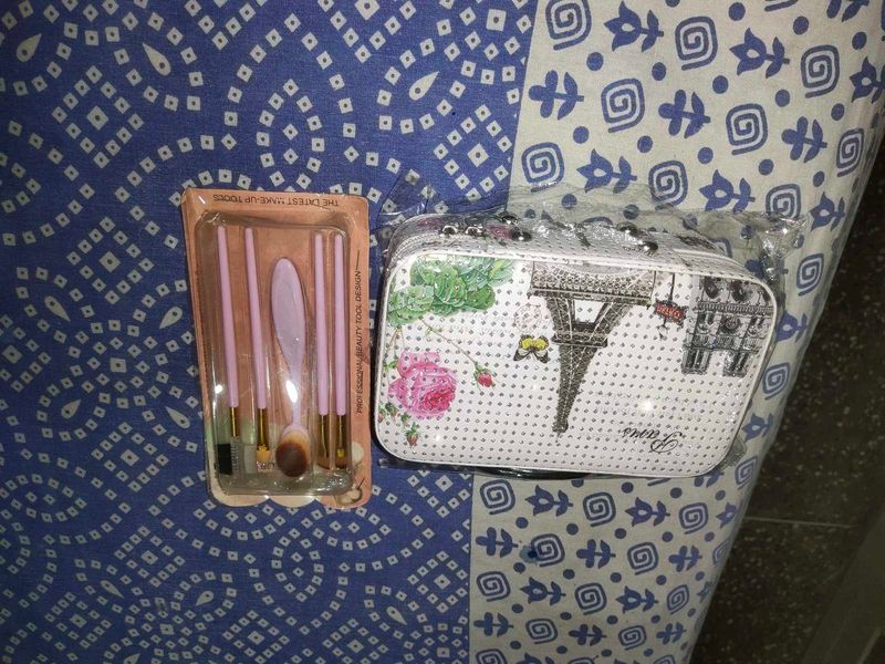 Combo Of Makeup Bag And Brushes Set Imported