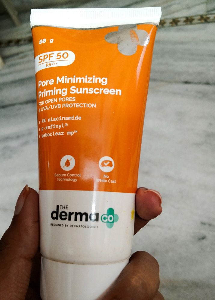 The Derma Co Pore Minimising Priming Sunscreen