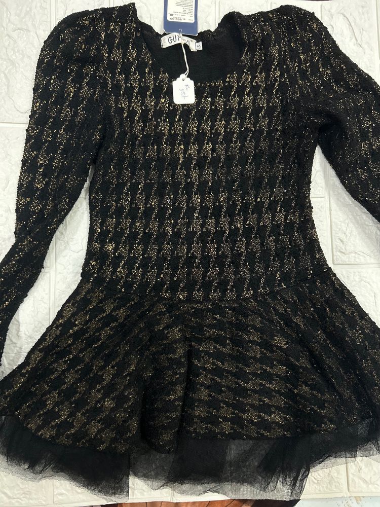 Black And Golden Knitting Top Bust Size 68 Cm