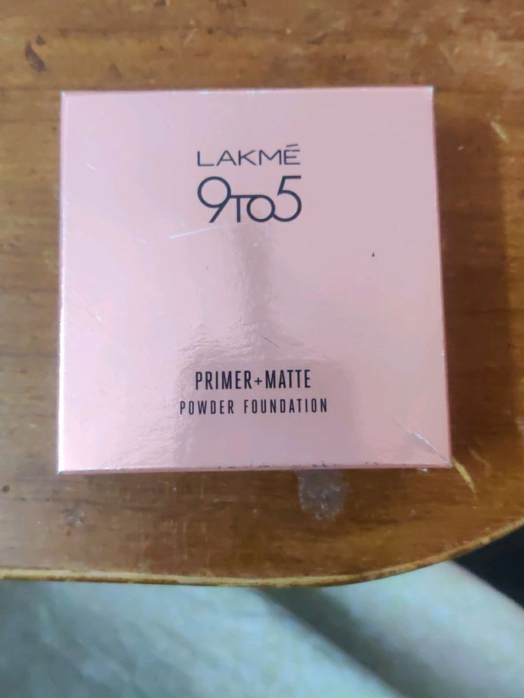 Lakme 9 To 5 Primer + Matte Powder Foundation