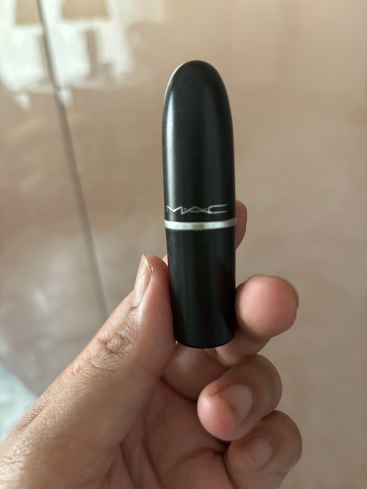 MAC Lipstick- Fresh moroccon (Beautiful maroon)