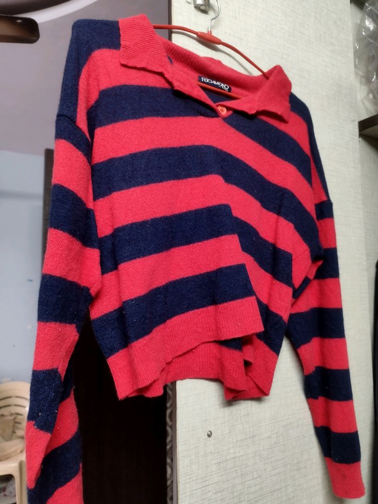 Red stripes sweater