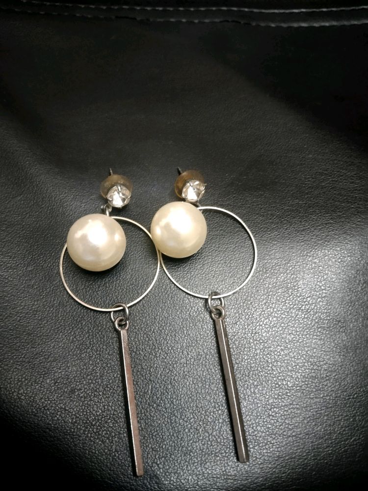 Statement Pearl Earrings