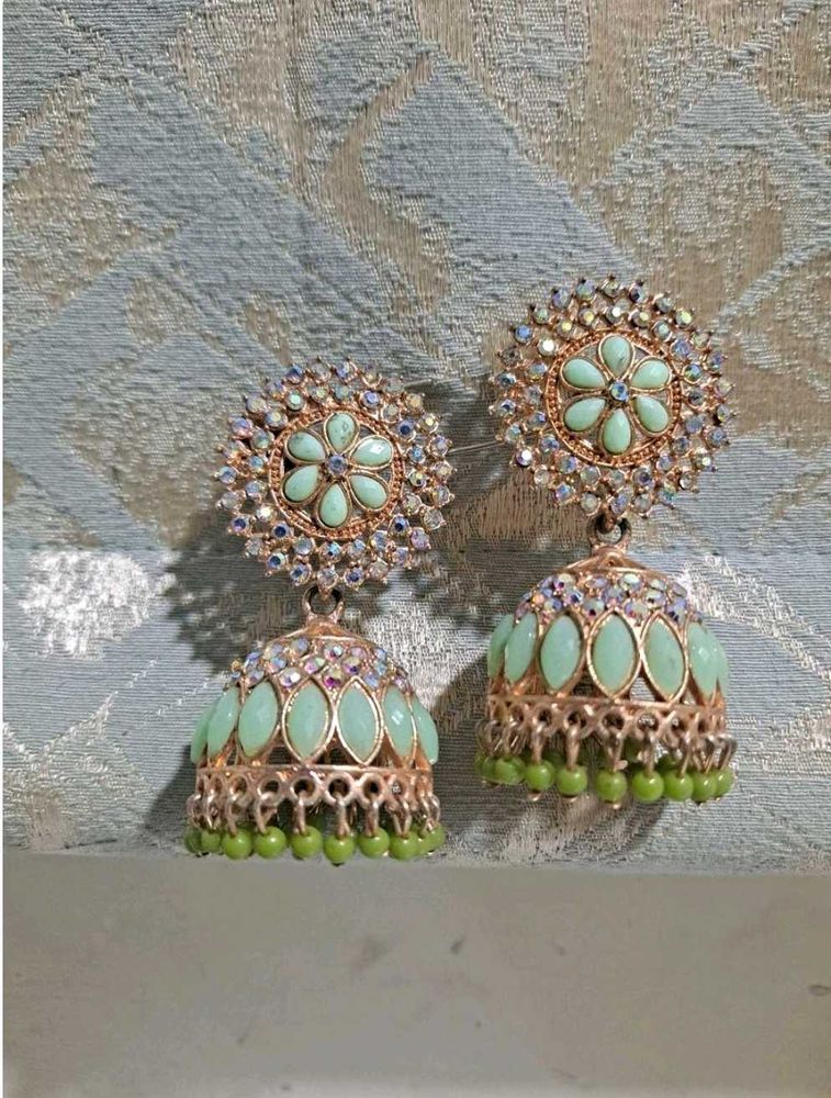 Pista Green Earing