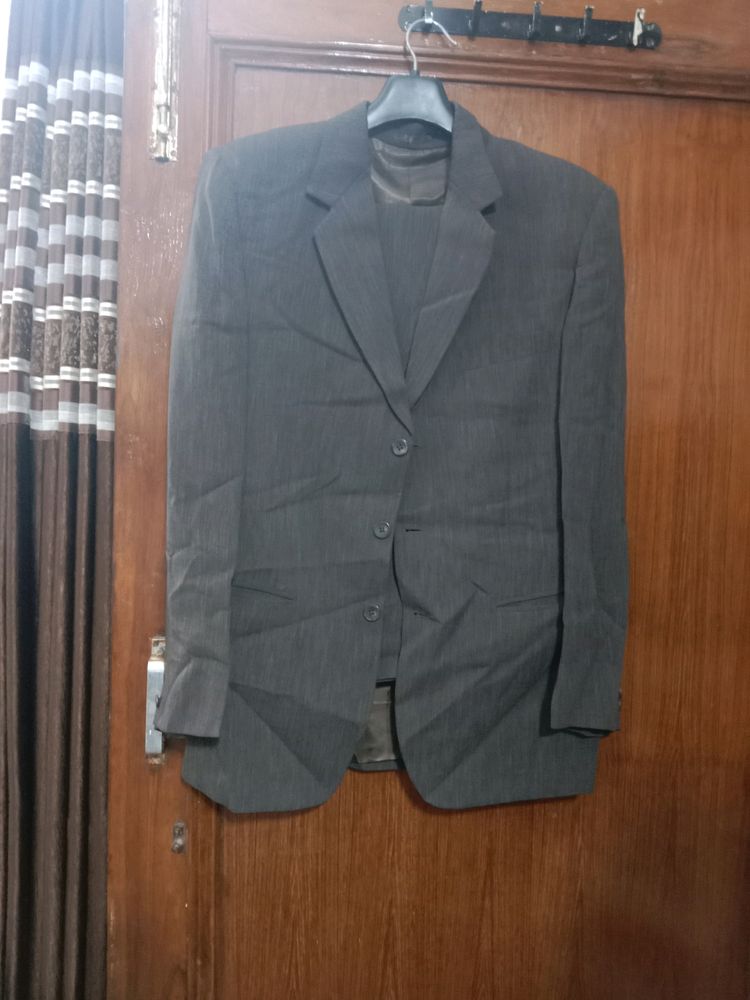 Men's Suit