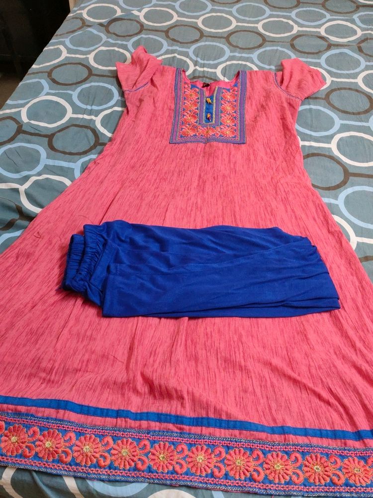 Pink Kurta Set With Leggings