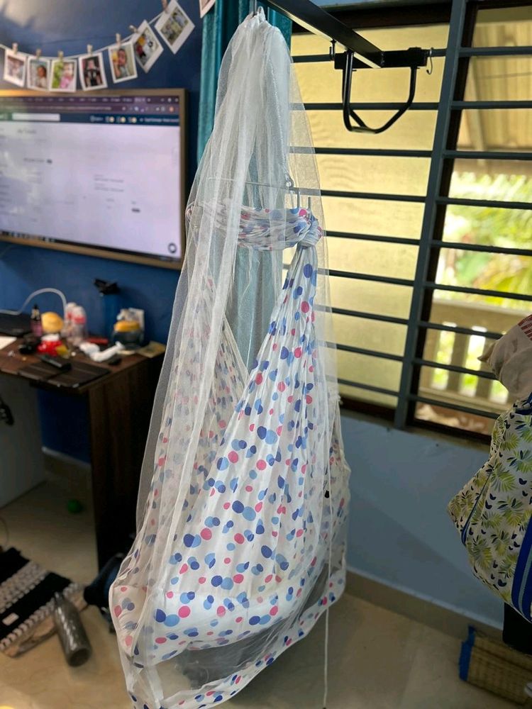 VParents Preemie Baby Swing Cradle with Mosquito