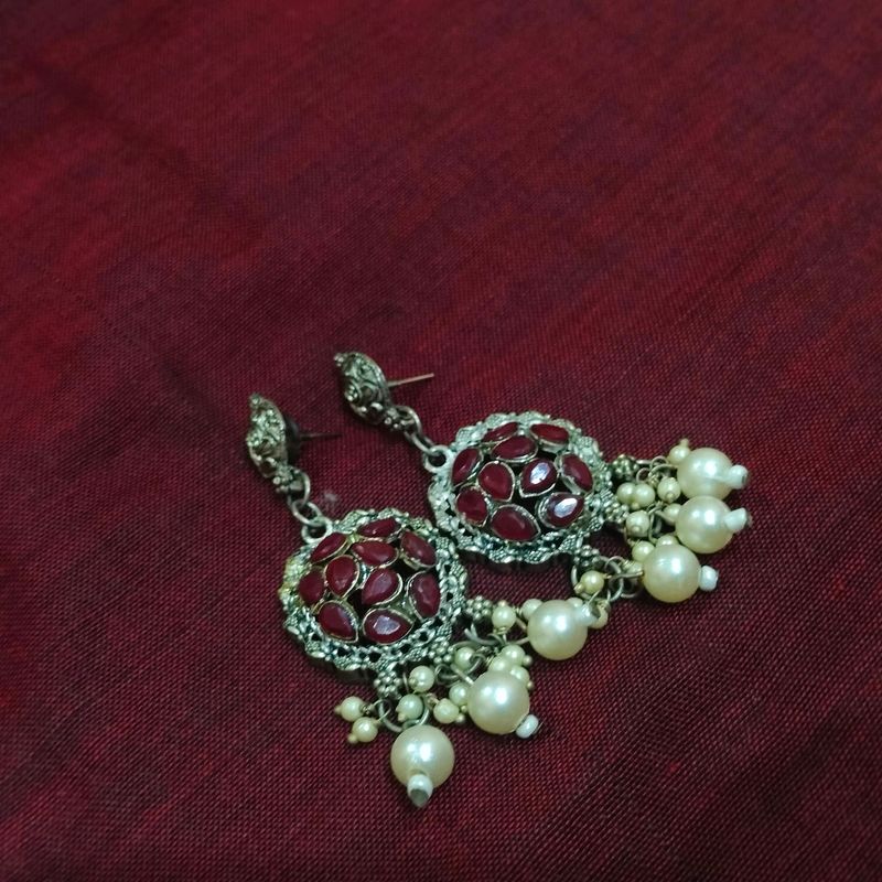 Pearl Red Stone Earring