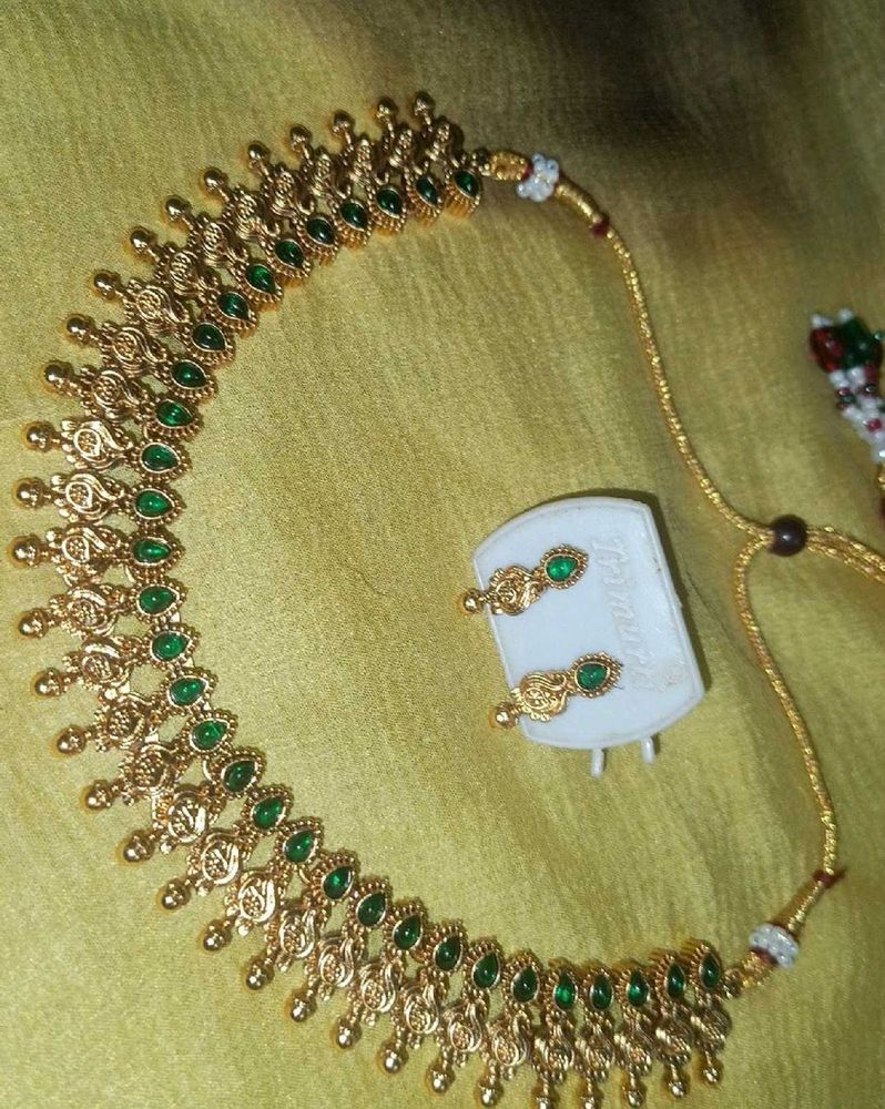 Beautiful Necklace Set