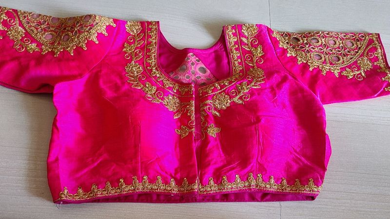 Paded Readymade Blouse With Attractive Design