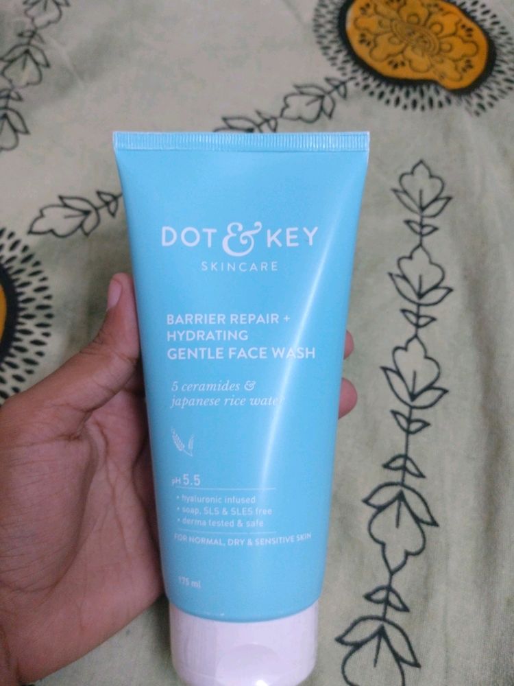 Dot And Key Cleanser