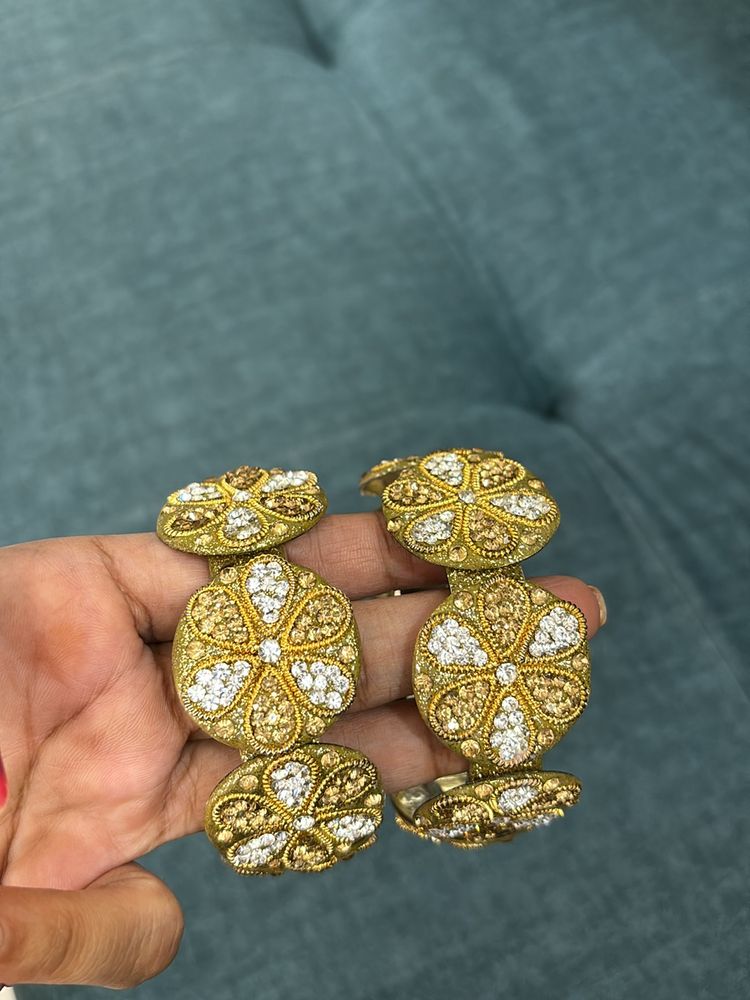 Set Of 2 Kada