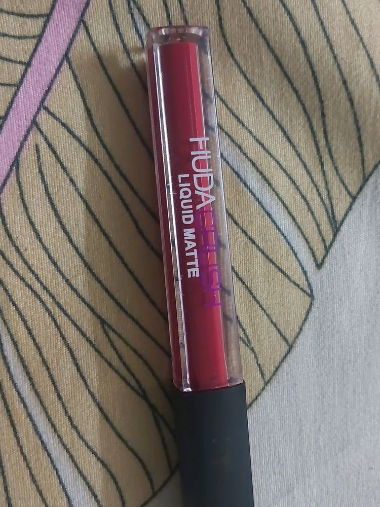 Huda Crush Liquid Lip Colour 💋