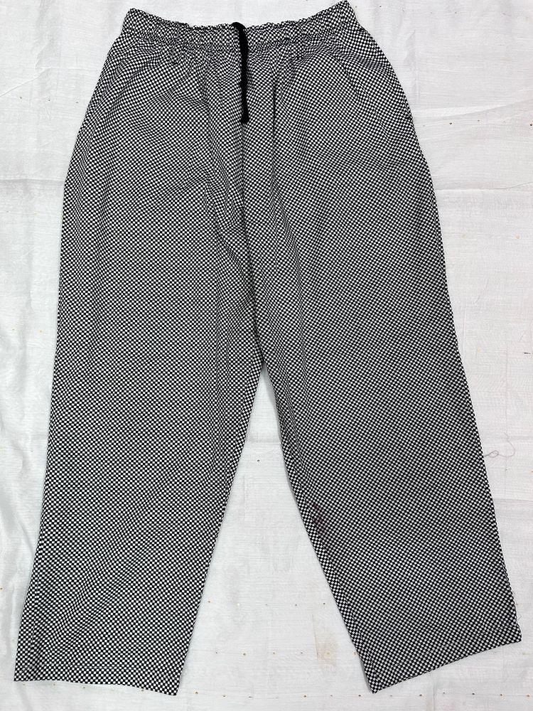 Full View of Black Check Trouser | Waist Size Upto 34