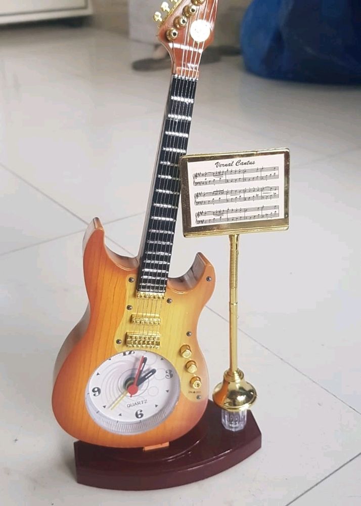 Guitar Clock With Pen Stand