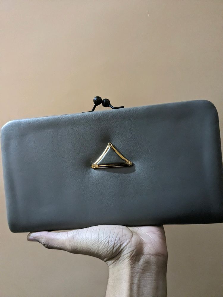 Grey Clutch