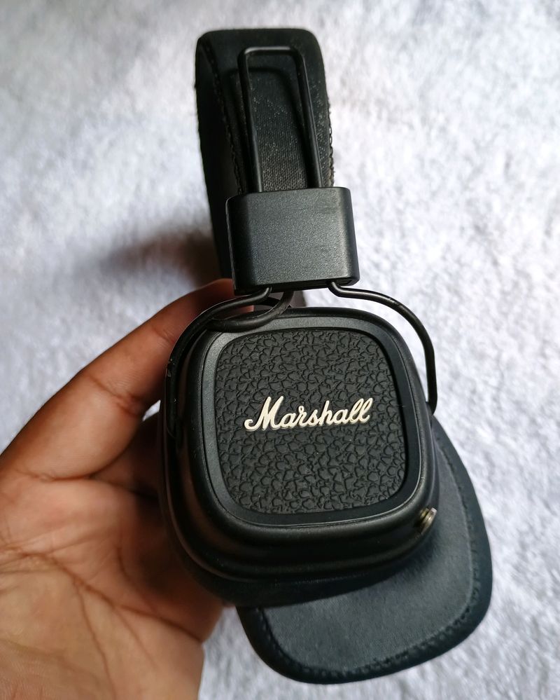 MARSHALL MAJOR 2 BLUETOOTH HEADPHONES.