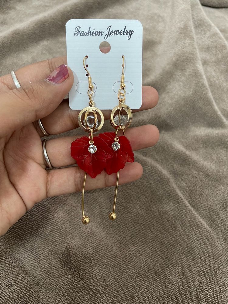 Nred Crystal Dangler Earring