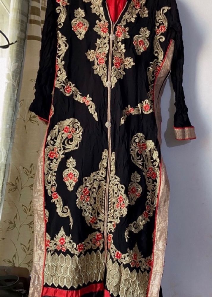 Beautiful Kurti Set With Dupatta❤️