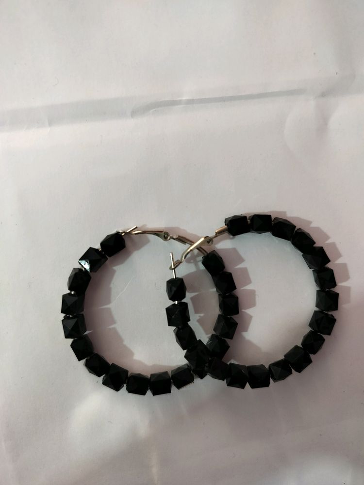 Eye Catchy Black Beads Hoops