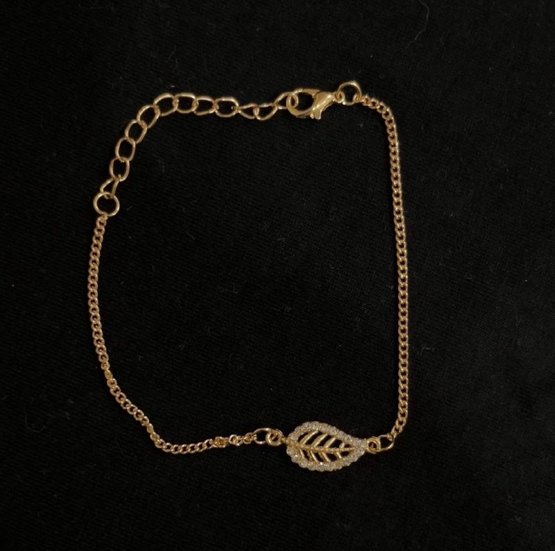 Gold Plated Leaf Bracelet