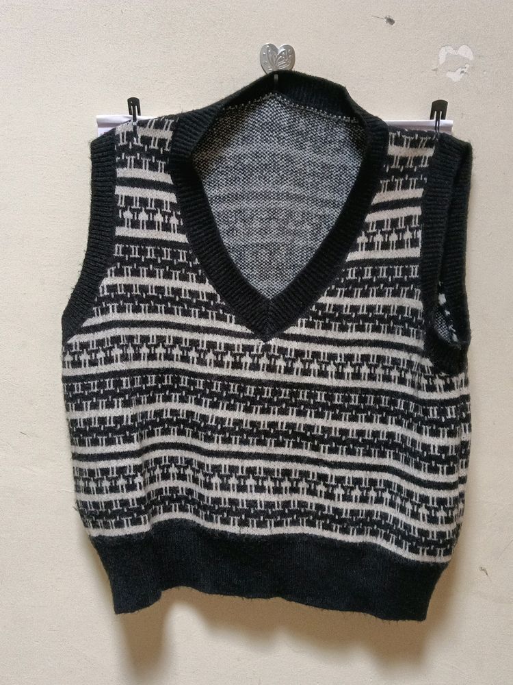 Cropped Unisex Vest