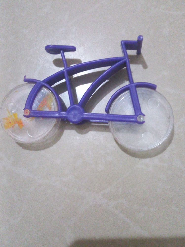 Cycle Toy