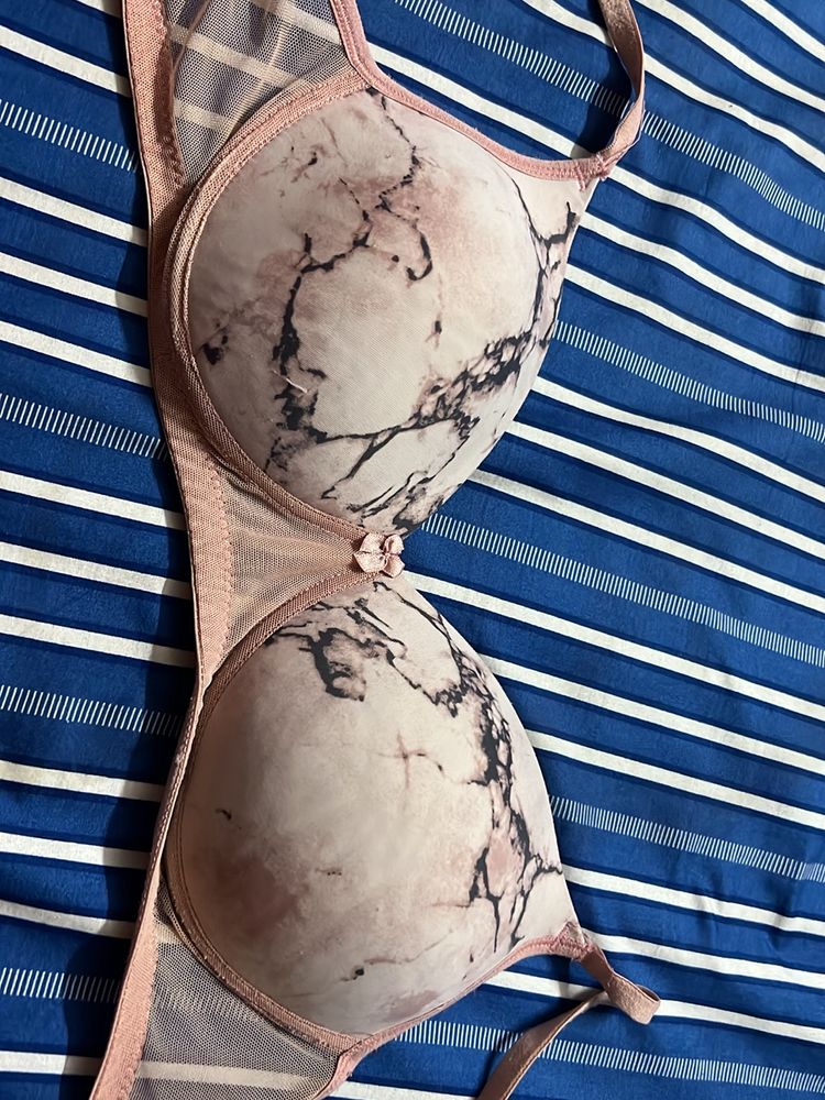 Clovia Bra