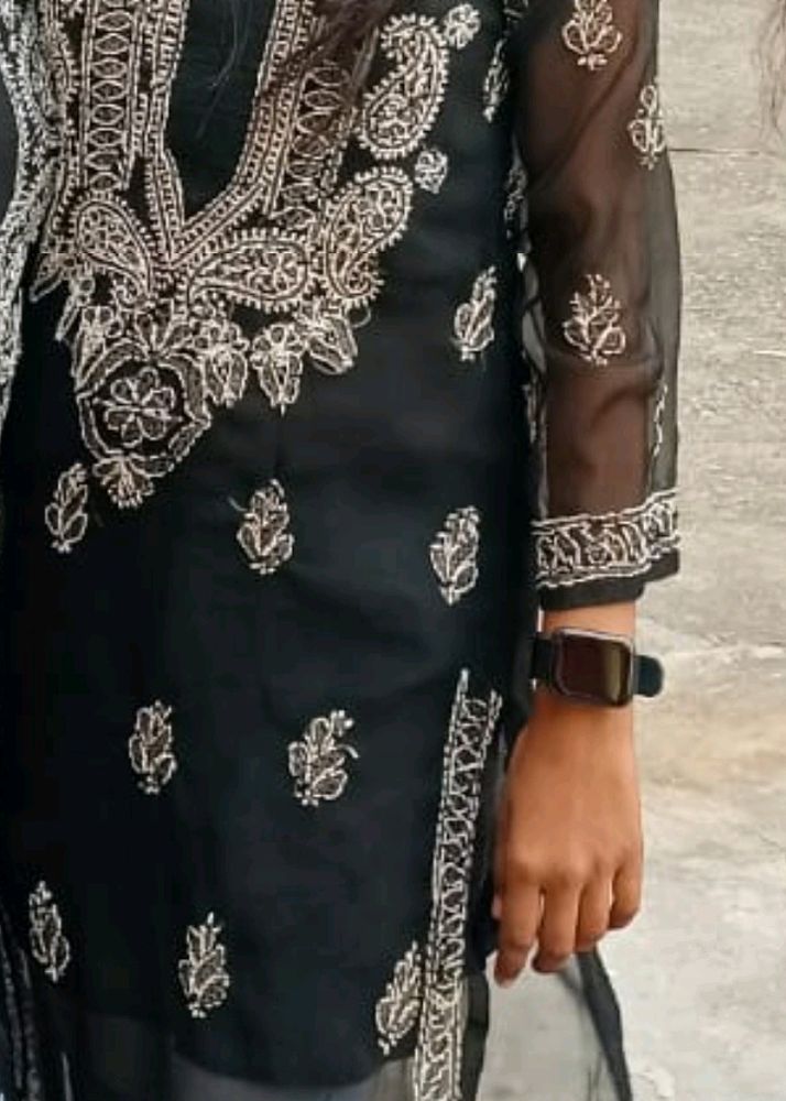 Chickenkari Kurta With Inner Wear Also