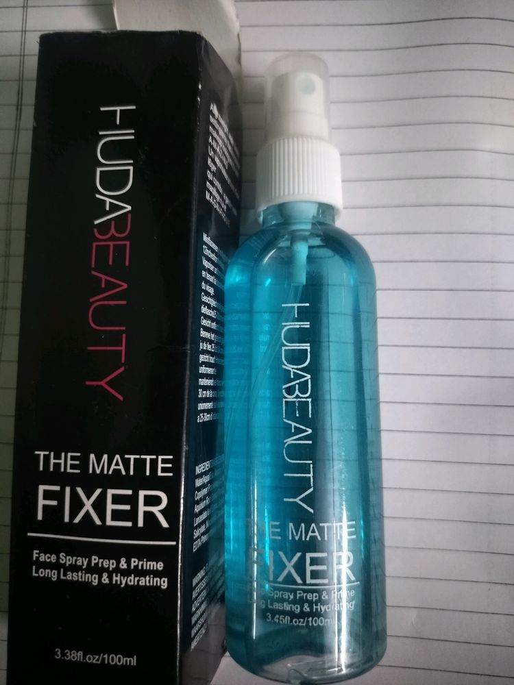 HUDA Beauty Fixer Spray