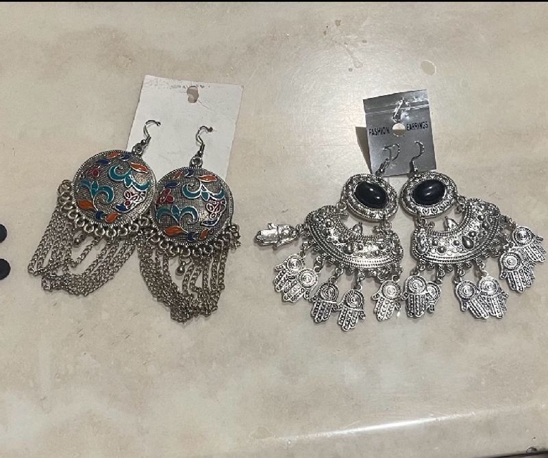 2 pair earings